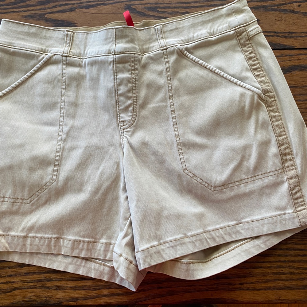 Spanx Twill Shorts, 6”, Stretch Khaki Size XL